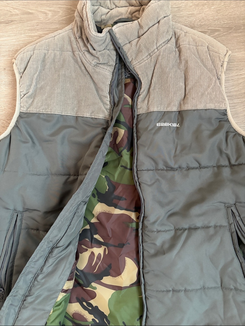 Men's Vintage EZEKIEL Puffer Vest w/ Corduroy Yoke